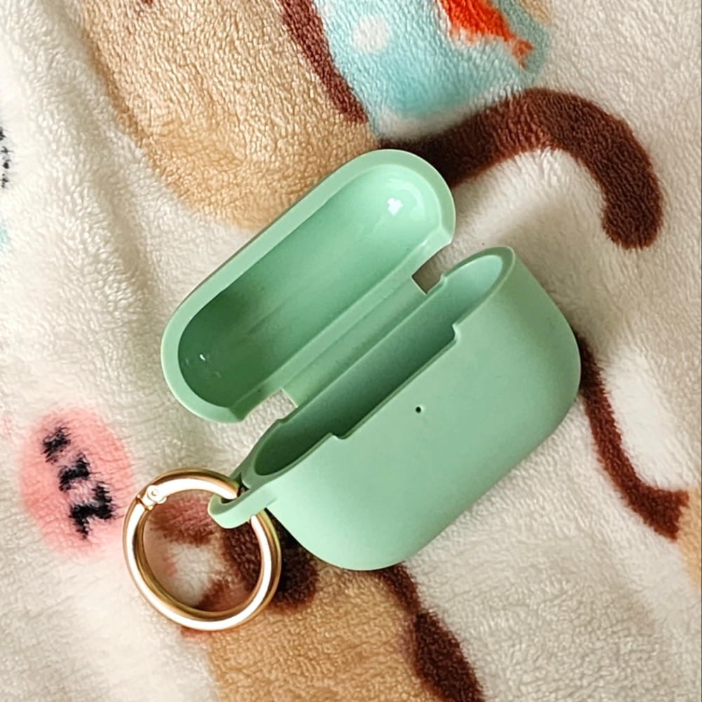 Mint Green Airpods Pro Case